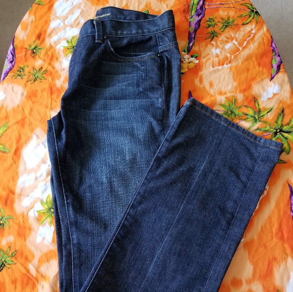Bebe rhinestoned back pocket.